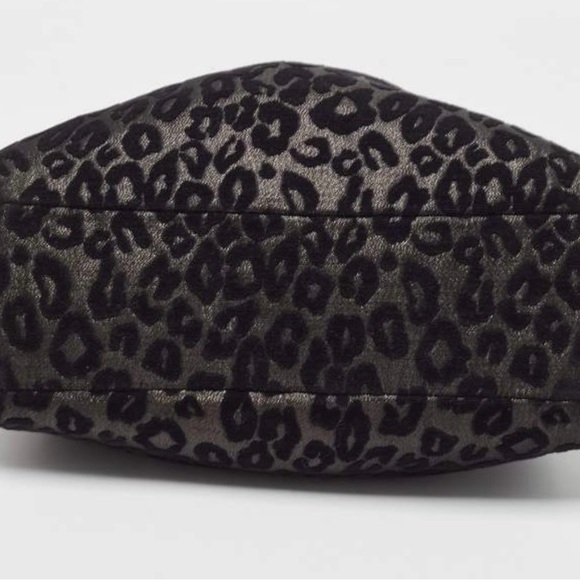 Coach Madison Chenille Ocelot Tote bag.
Black Leopard Print - Picture 3 of 12